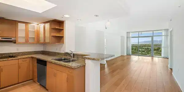 13700 Marina Pointe Drive