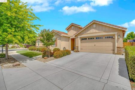 543 Belmont Ct