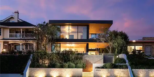 2304 Cliff