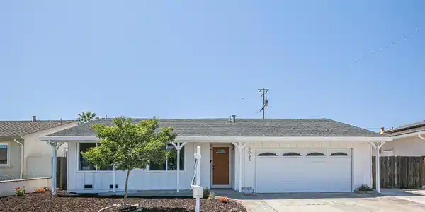 5033 Blacksand Road