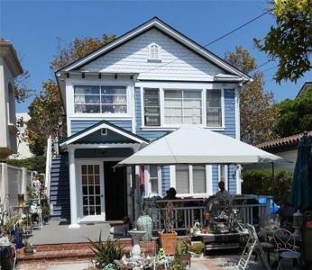 218 N Broadway