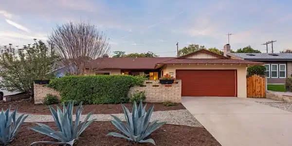 4725 Loma Vista Road