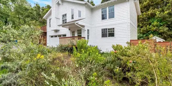888 Bonita Drive