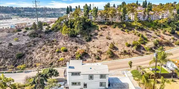 1418 Minden Dr