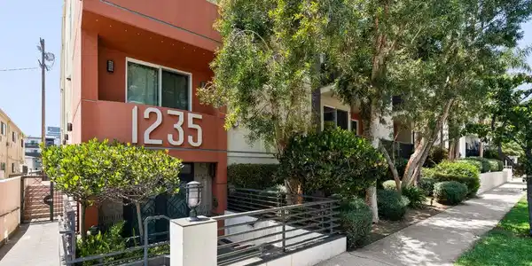 1235 Granville Avenue