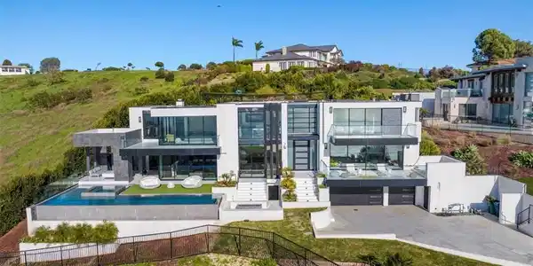 2935 Vista del Mar