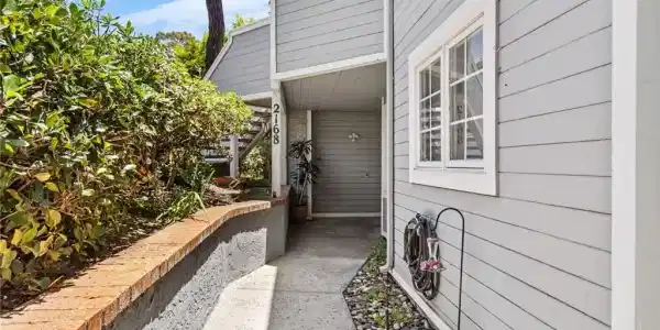 2168 S Coast Highway