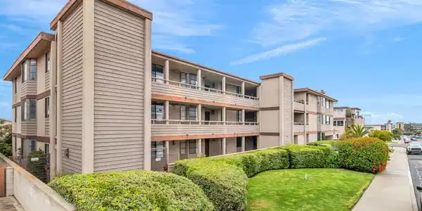 3130 Avenida de Portugal 101