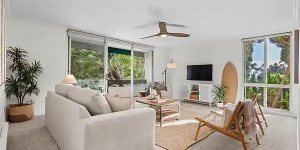 6455 La Jolla Blvd