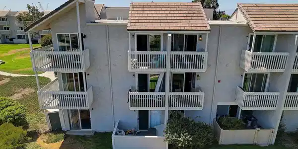 251 S Ventura Road