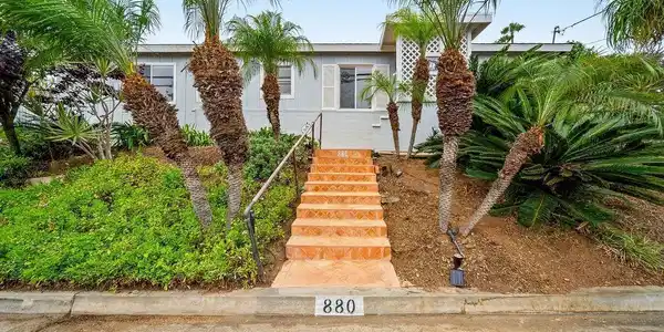 880 Tarento Drive