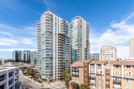 411 W Seaside Way