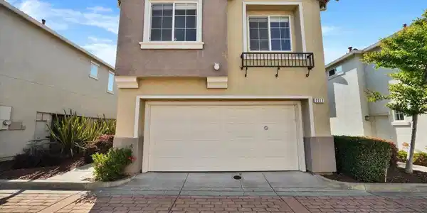 1111 Greystone Ct