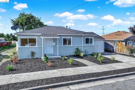 2208 Potrero Ave