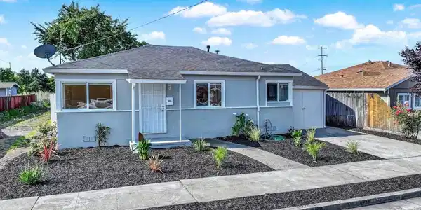 2208 Potrero Ave