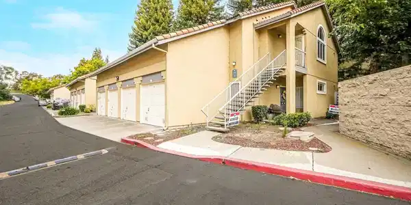 1407 Forest Run