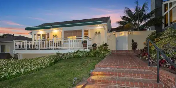 27 S La Senda Drive