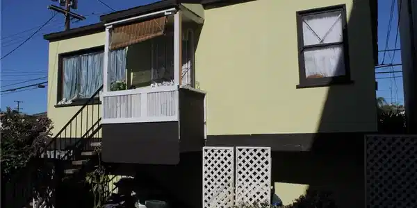4541 Artesia