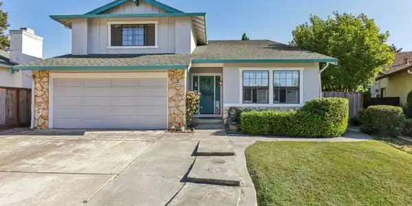 1554 Gilbert Place