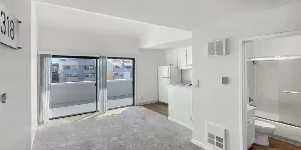 5 Embarcadero W