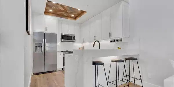 25072 Leucadia
