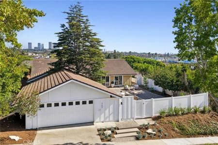727 Bellis Street