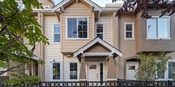 2214 Raspberry Lane