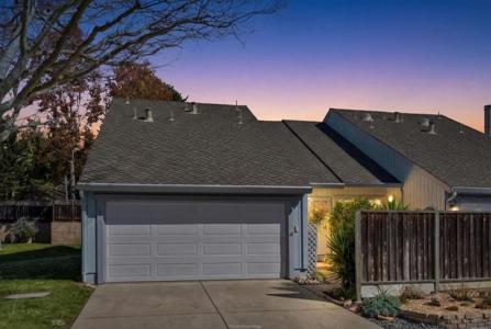 2831 Casa De Vida Drive
