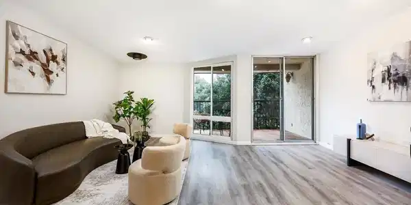 2406 Altisma Way