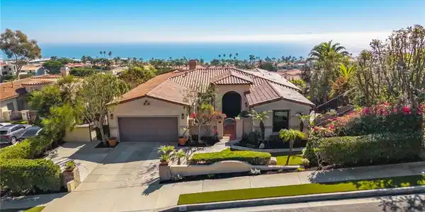 37 Tramonto Drive