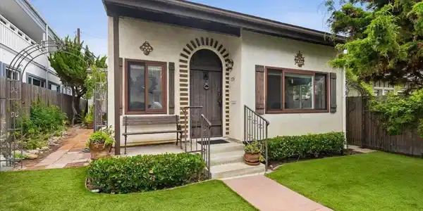 724 Ormond