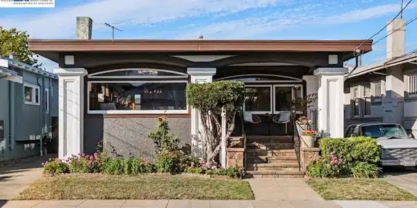 2515 Noble Ave