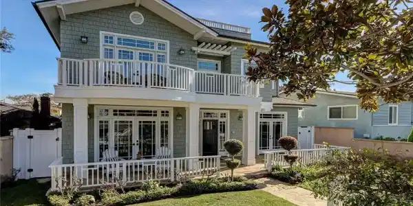 432 Lomita