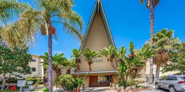 4444 W Point Loma