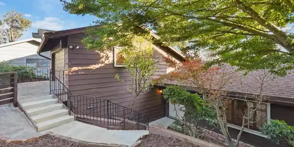 2191 Manzanita Drive