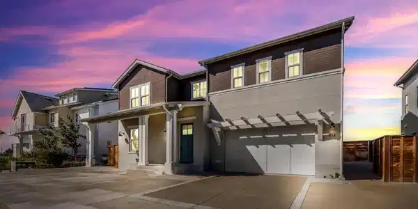 413 Halcyon Place