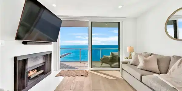 615 Esplanade