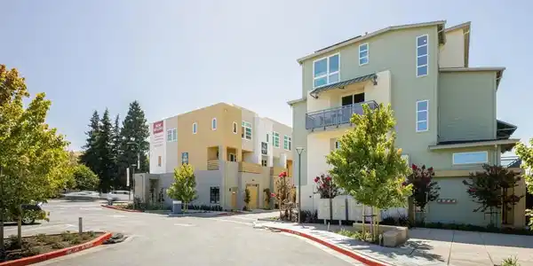 27260 Cosmo Ct