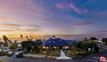 375 Camino De Las Colinas