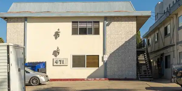 471 Fourth Avenue