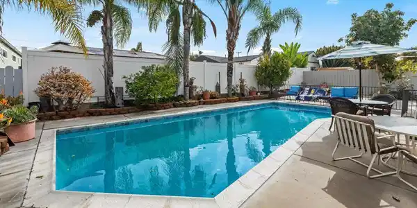 729 Fourth Ave