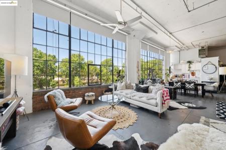 4053 Harlan St