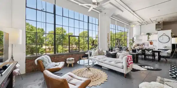 4053 Harlan St