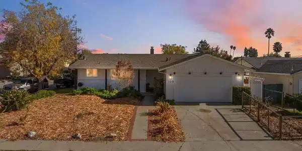 120 Corinne Ave