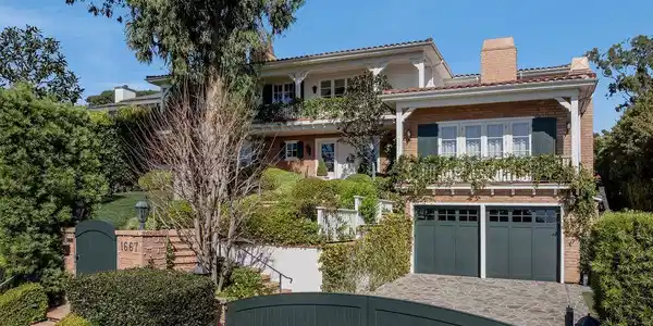 1667 Amalfi Drive