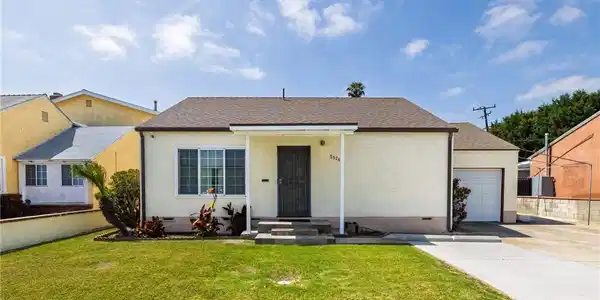 5526 W 118th Place