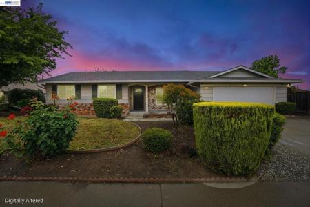311 Huntington Dr