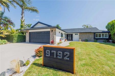 9792 La Arena Circle