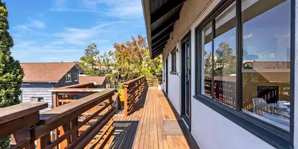 2907 2907 Channing Way