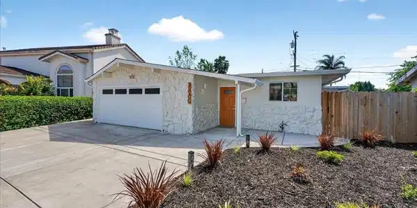 1460 Saturn Court